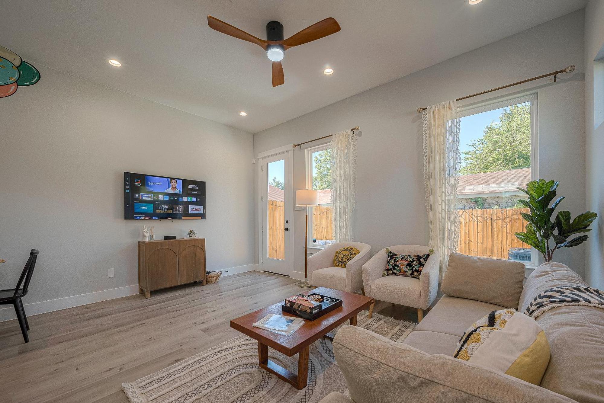 Boho Chic Downtown Retreat Villa Houston Exterior photo
